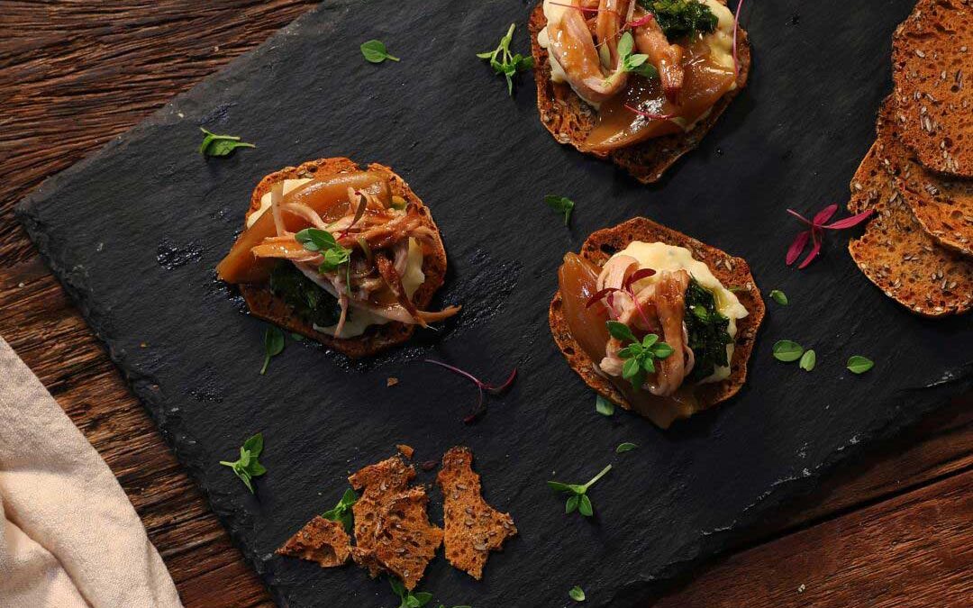Braised Zesty Jowl Canapes 